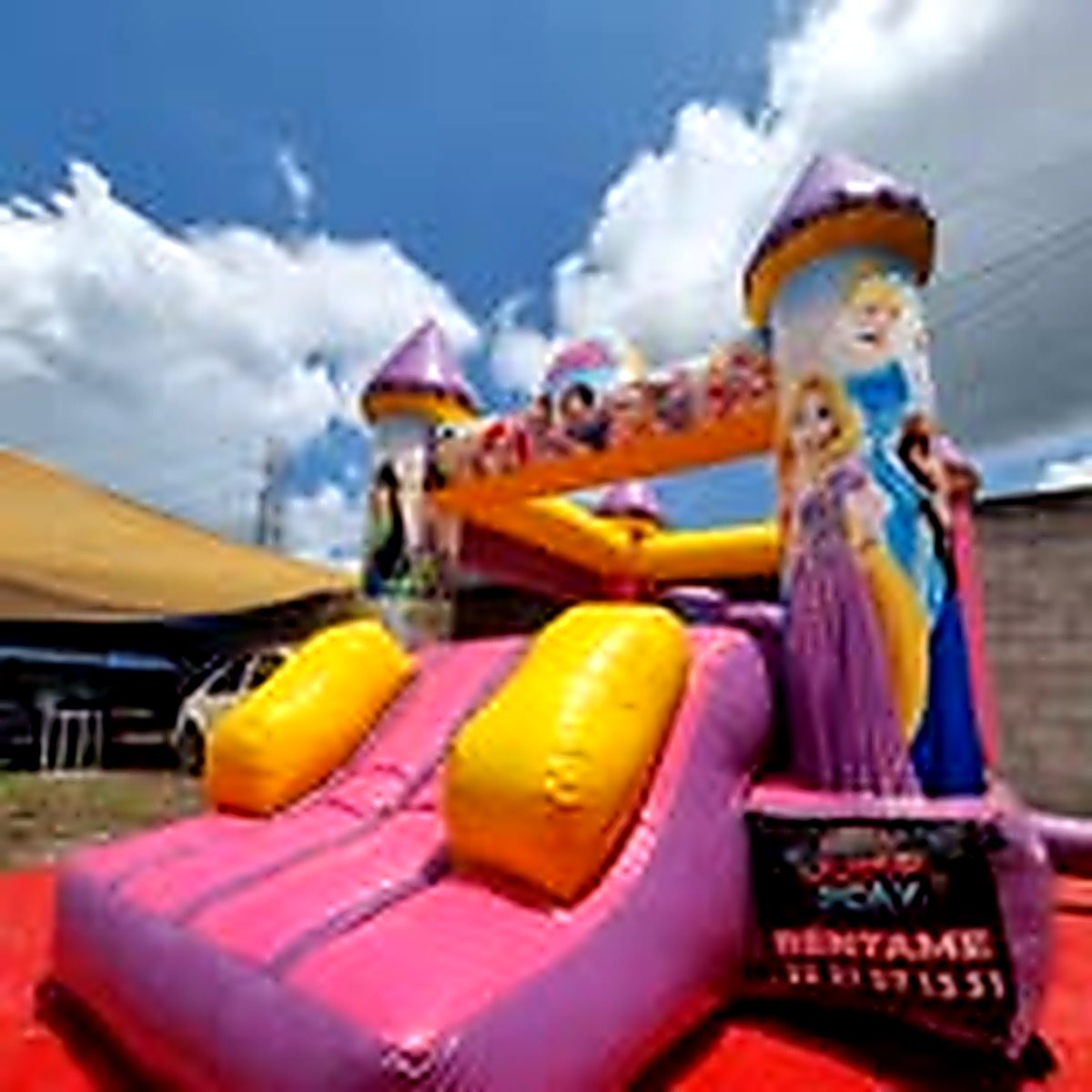 Castillo inflable blanco